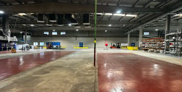Aparcament de Nau industrial en venda en Hostalric