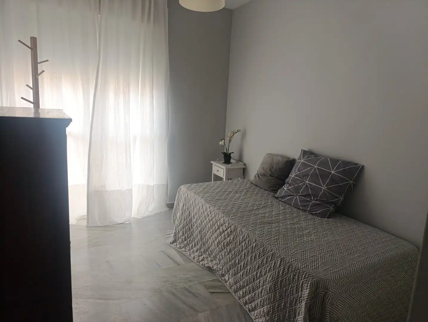 Habitación de Apartamento de alquiler con opción a compra en Málaga con Aire acondicionado, Terraza y Trastero