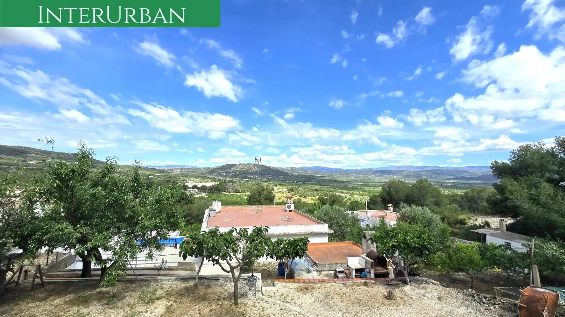 Vista exterior de Casa o chalet en venta en Casinos con Aire acondicionado, Calefacción y Jardín privado