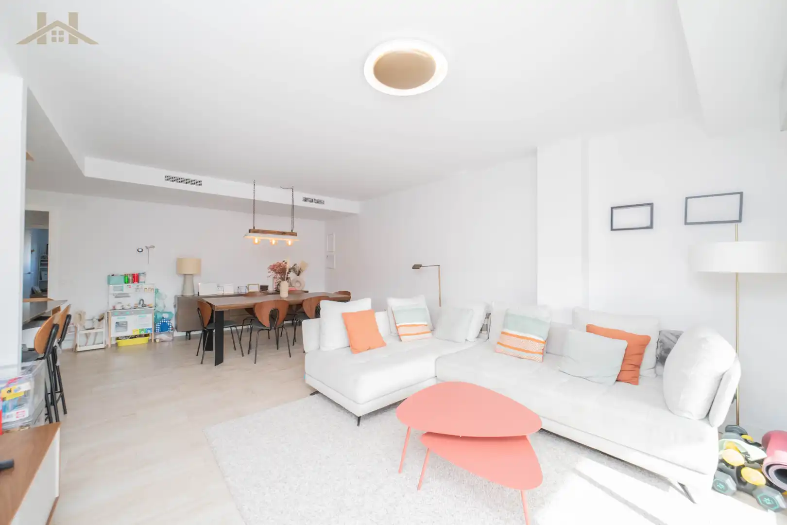 Sala de estar de Piso en venta en Boadilla del Monte con Aire acondicionado, Calefacción y Jardín privado