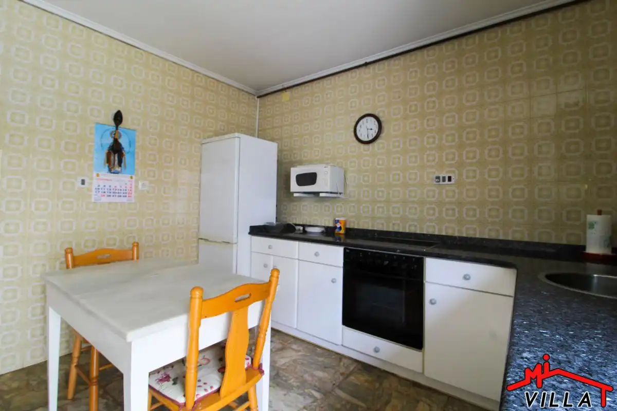 Cocina de Casa o chalet en venta en Laredo con Calefacción, Terraza y Amueblado