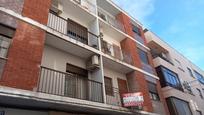 Vista exterior de Pis en venda en Enguera amb Balcó