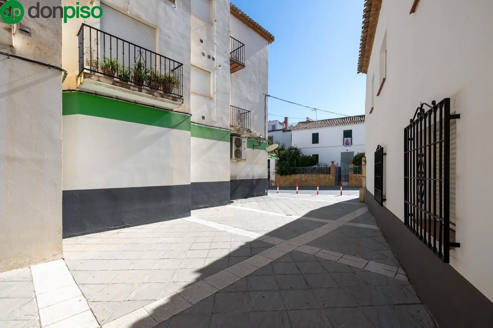 Locale commerciale in vendita a Avenida de Carmen Morcillo, imagen 4