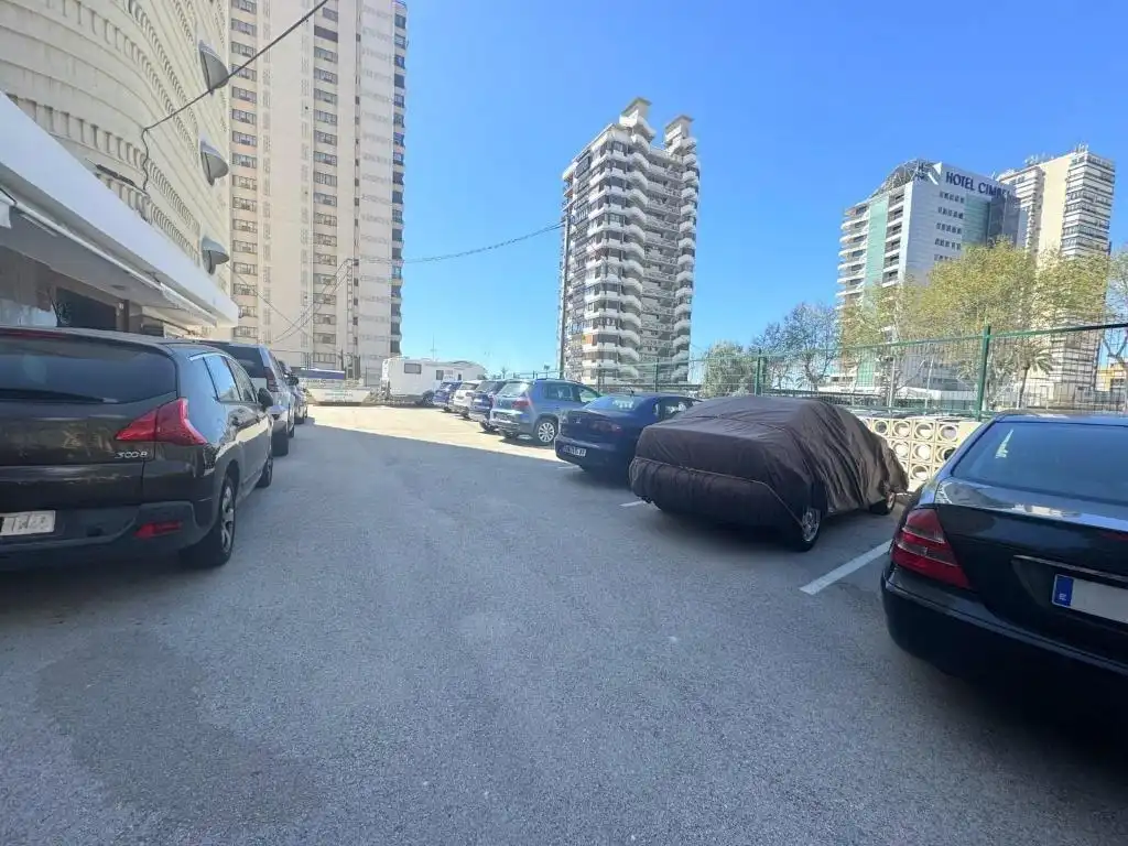 Aparcament de Apartament en venda en Benidorm