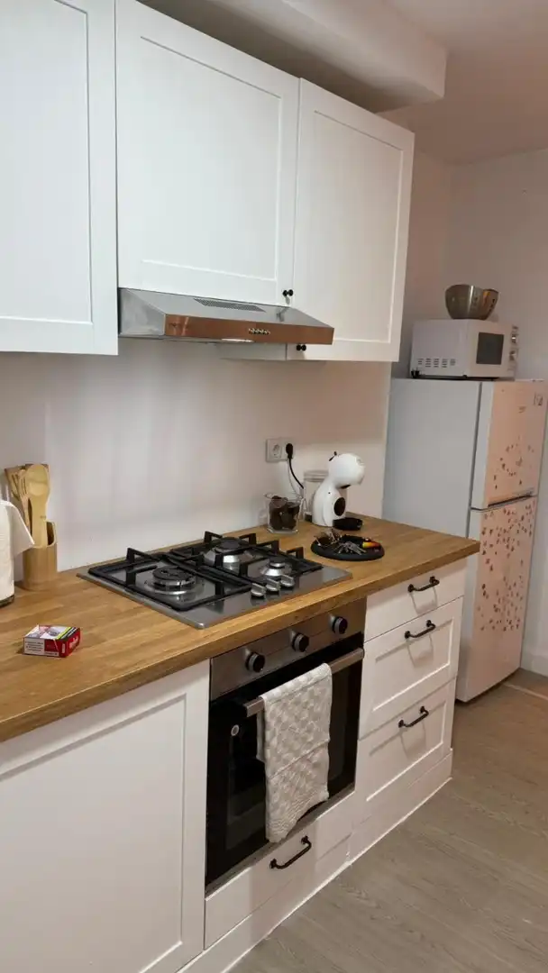 Cuina de Apartament de lloguer en Alicante / Alacant amb Aire condicionat, Piscina i Moblat