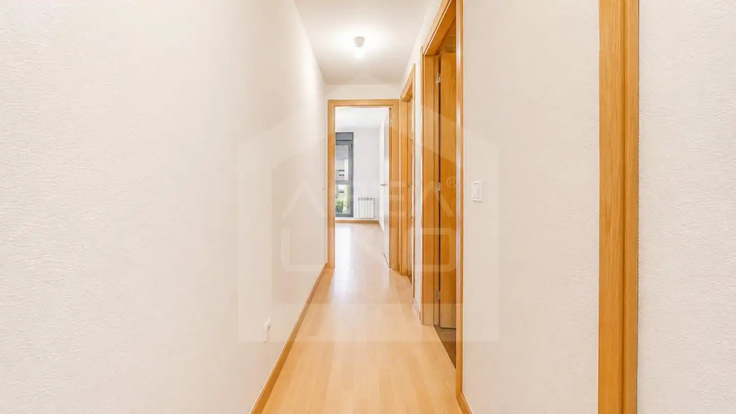 Flat for rent in Móstoles  with Air Conditioner, Heating and Storage room