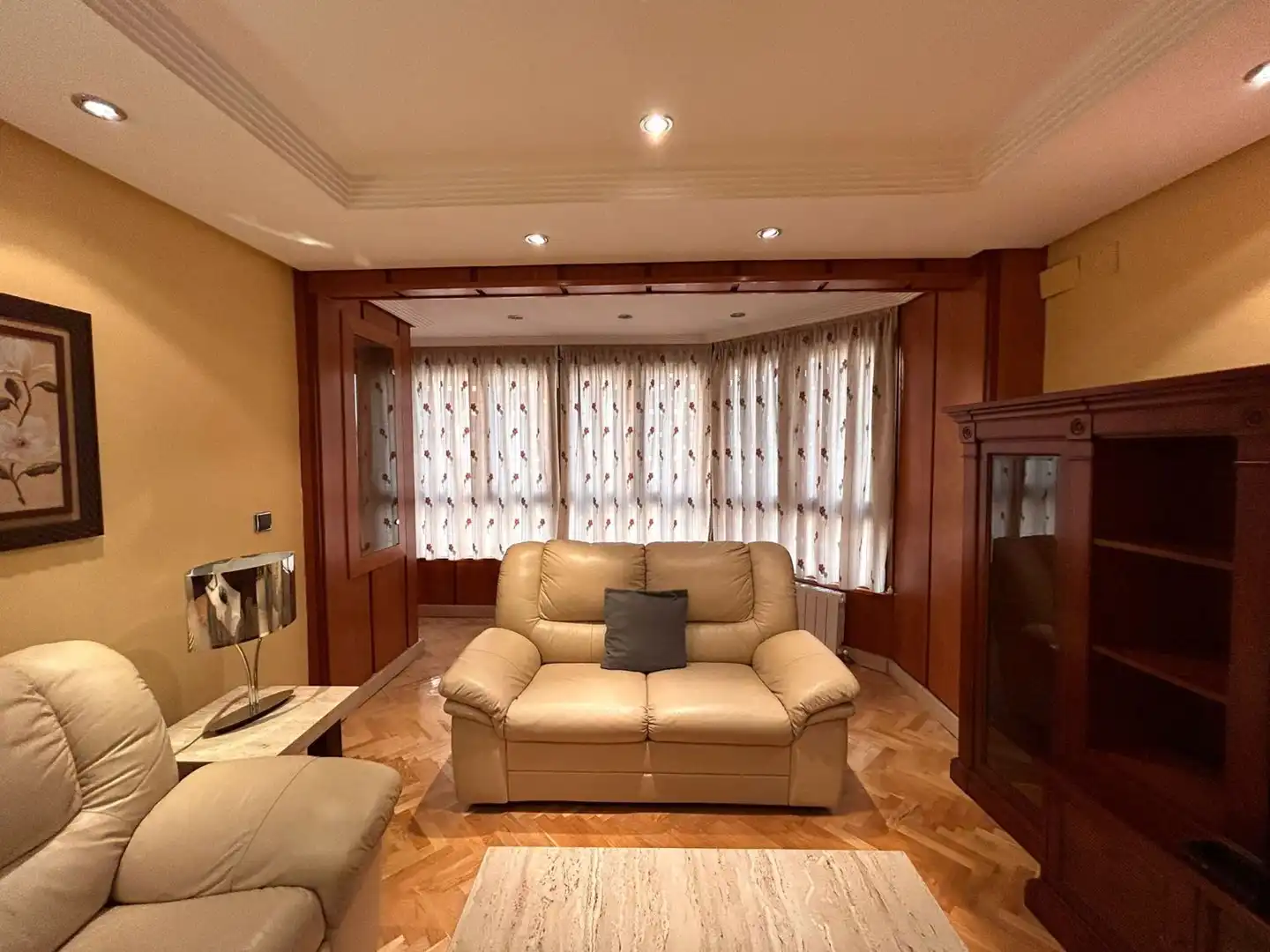Wohnzimmer von Wohnung zum Verkauf in Albacete mit Klimaanlage, Heizung und Parkett