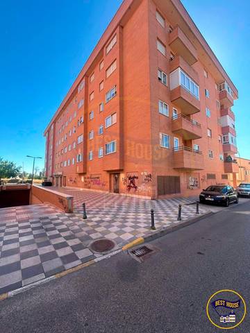 Local comercial en Venta en Calle Pérez Galdós en San Antón