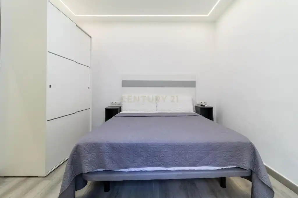 Bedroom of Buildings for sale in Fuengirola