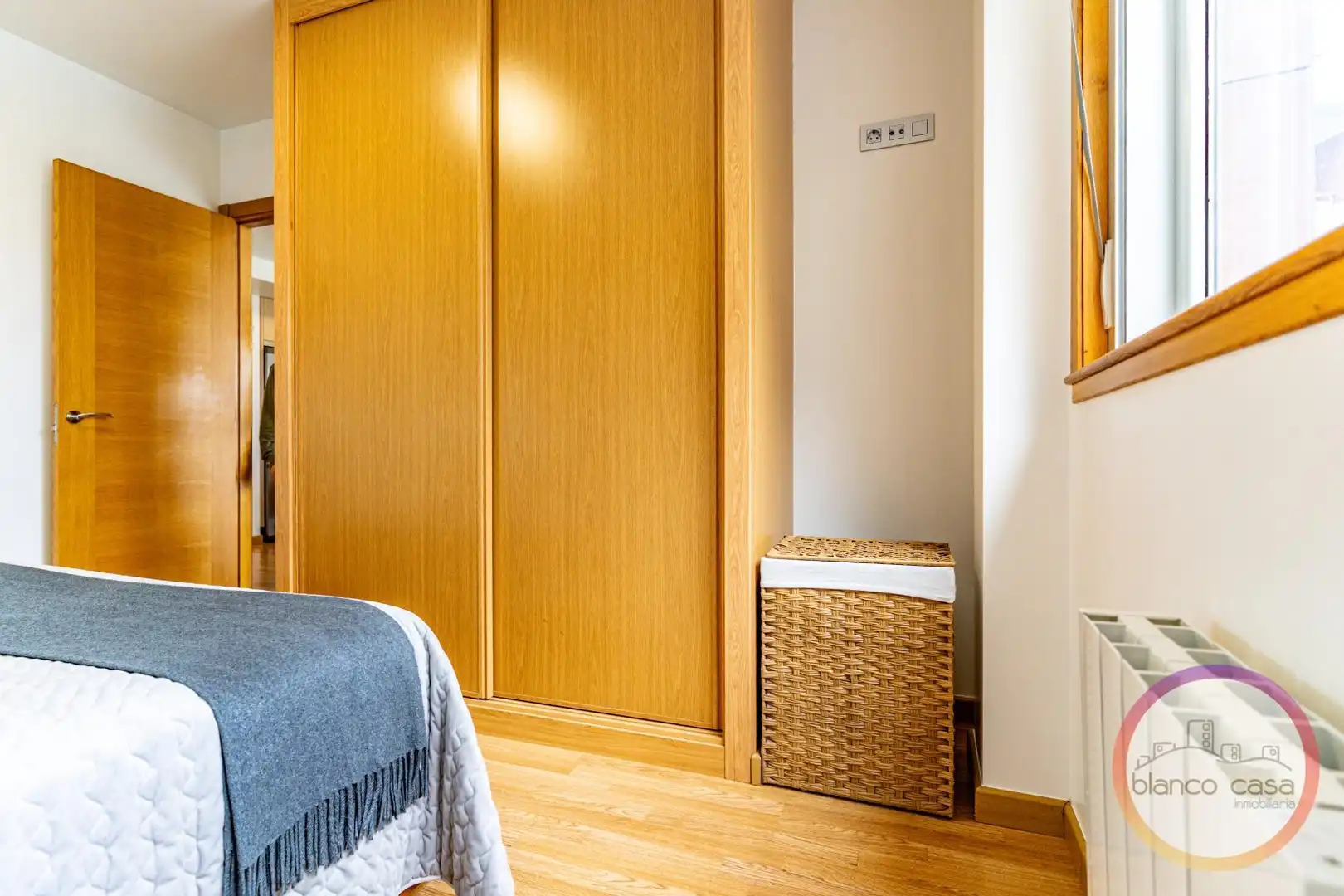 Habitación de Piso de alquiler en Malpica de Bergantiños con Calefacción, Terraza y Trastero