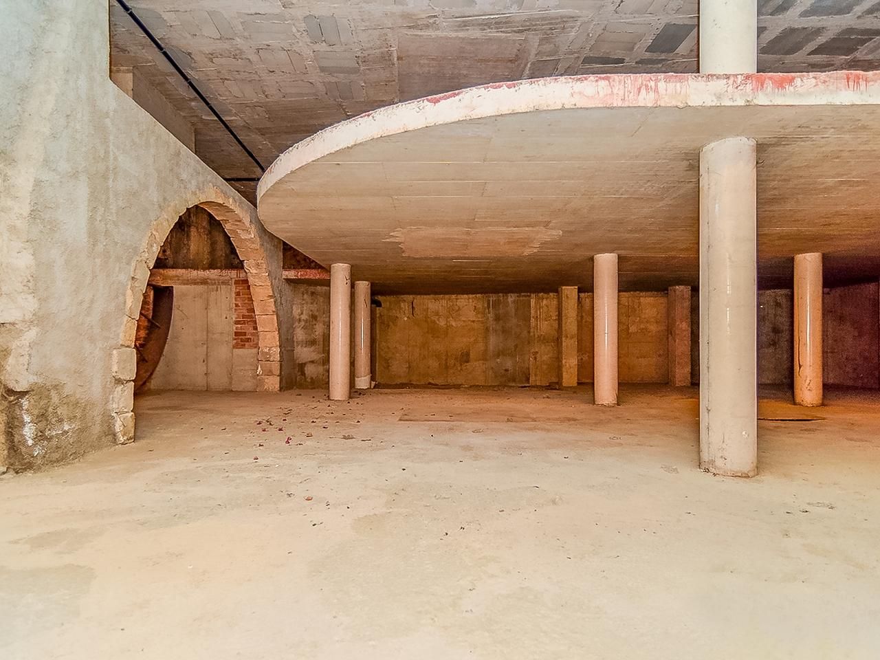 Premises for sale in Tortosa  with Alarm