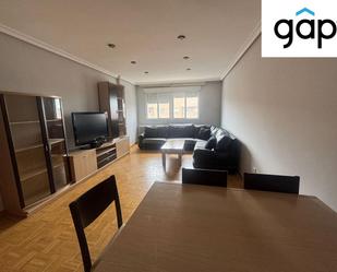 Sala d'estar de Pis de lloguer en Cuenca Capital amb Calefacció, Parquet i Terrassa