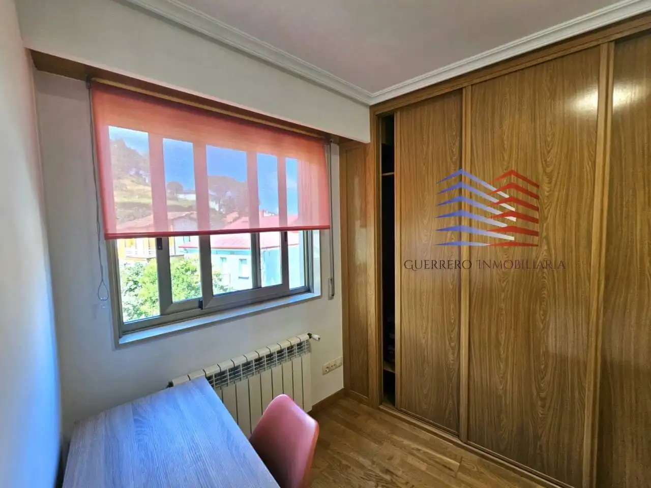 Schlafzimmer von Maisonette zur Miete in Ourense Capital  mit Heizung, Parkett und Möbliert