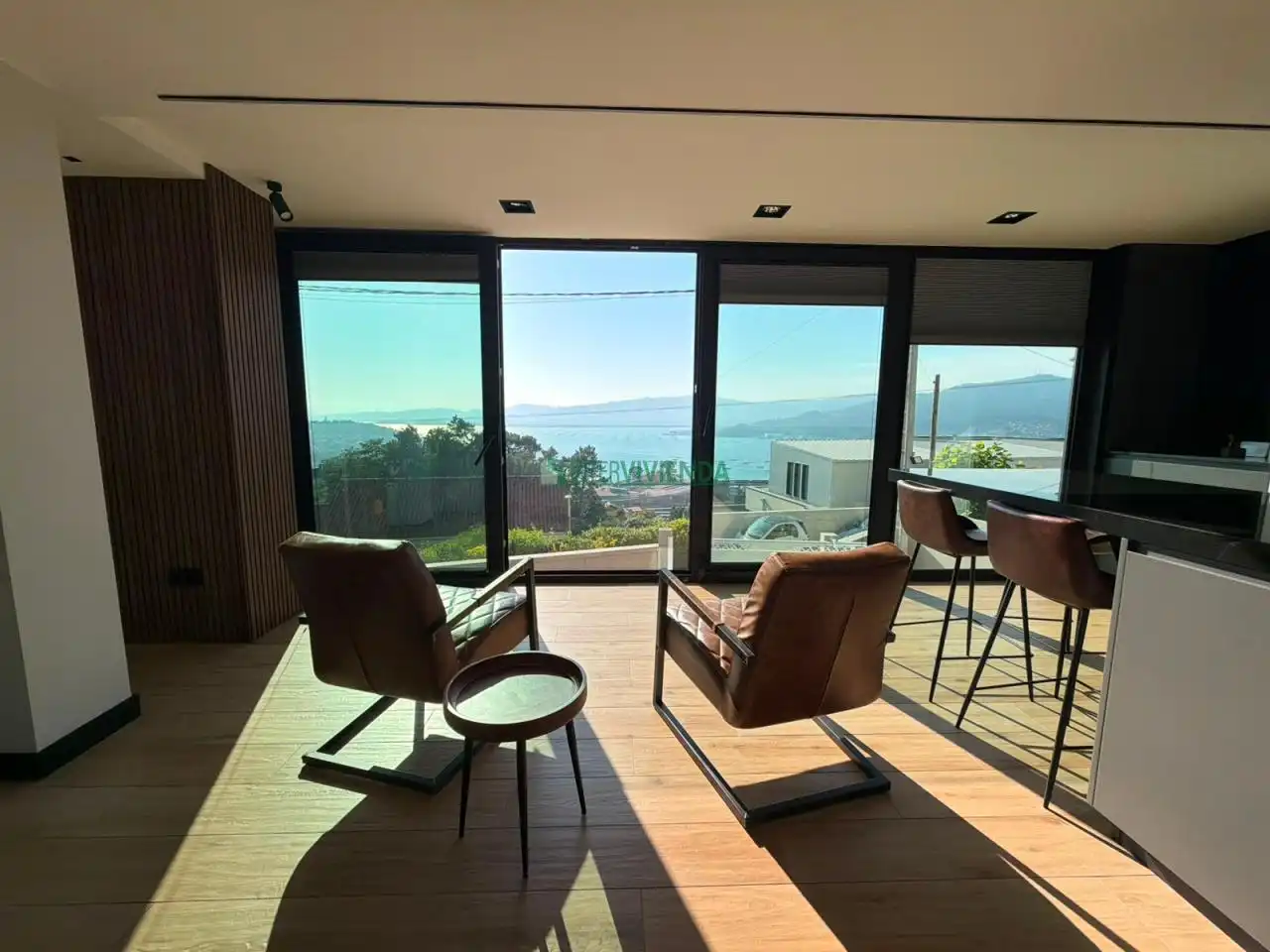 Sala de estar de Casa o chalet en venta en Redondela con Calefacción, Jardín privado y Terraza