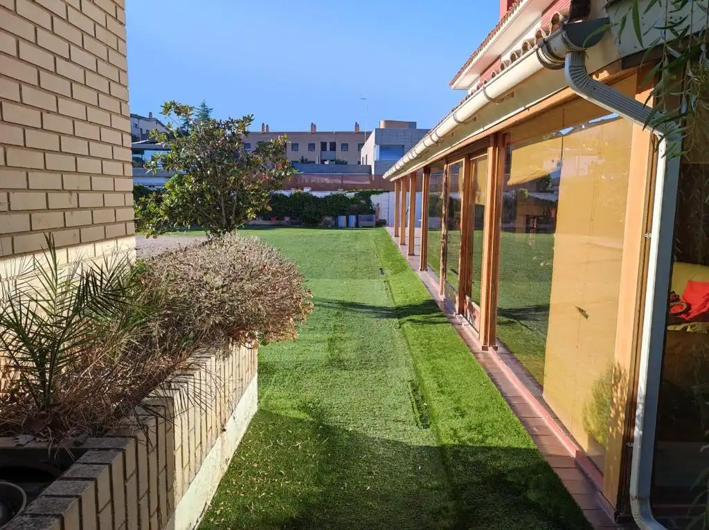 Terrace of Houses for rent in Zaragoza  with Air Conditioner, Heating and Private garden