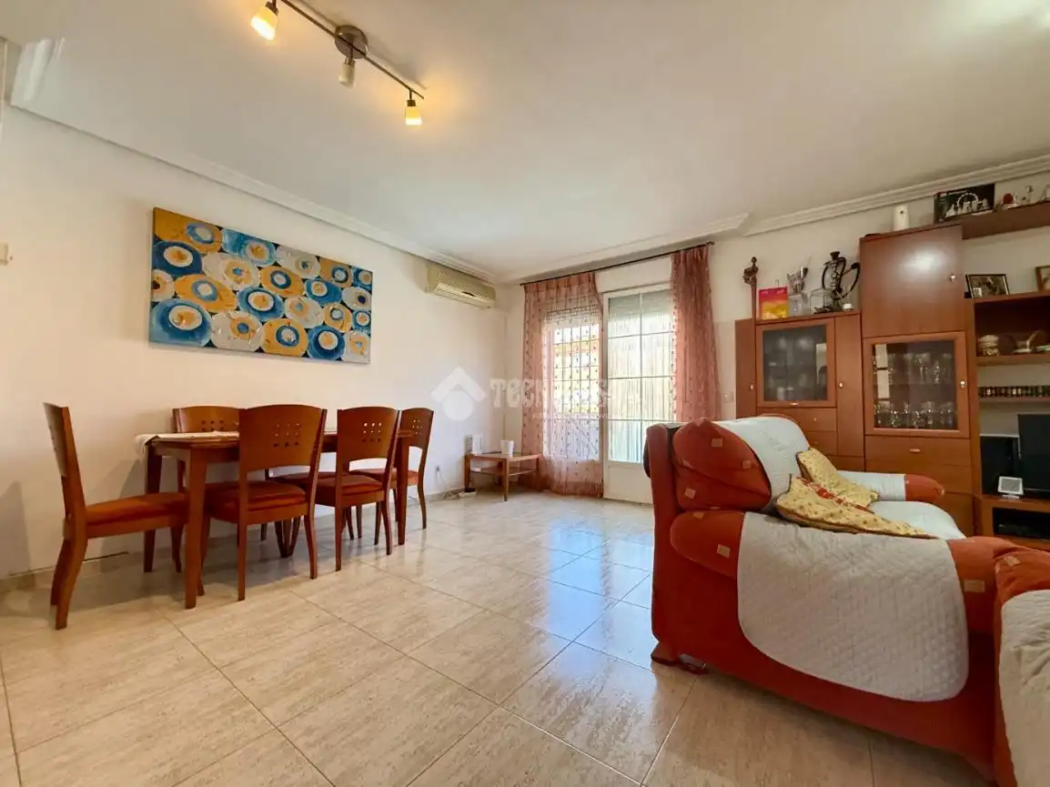 Sala de estar de Casa adosada en venta en Alovera con Aire acondicionado