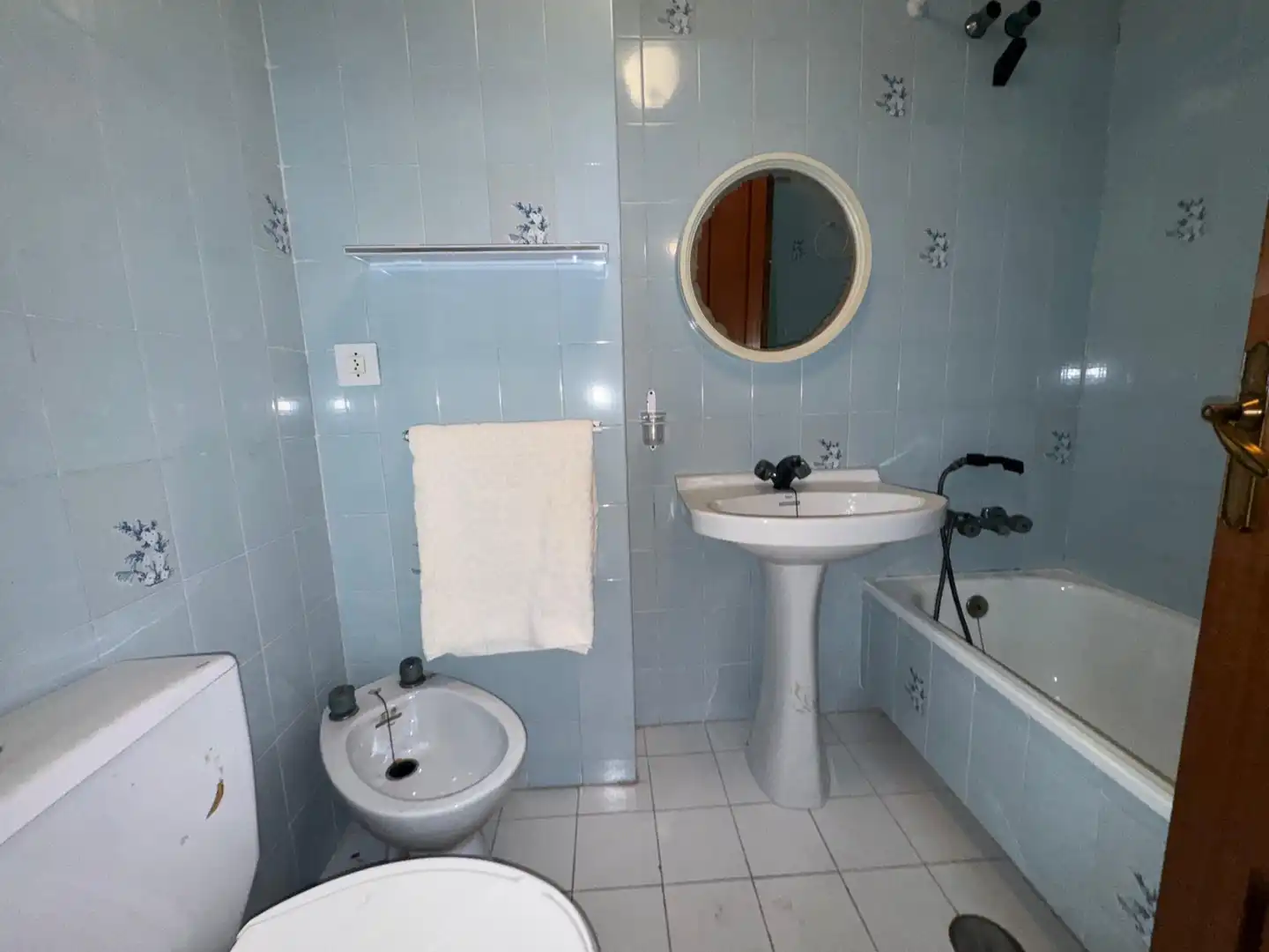 Baño de Piso en venta en Hellín con Balcón