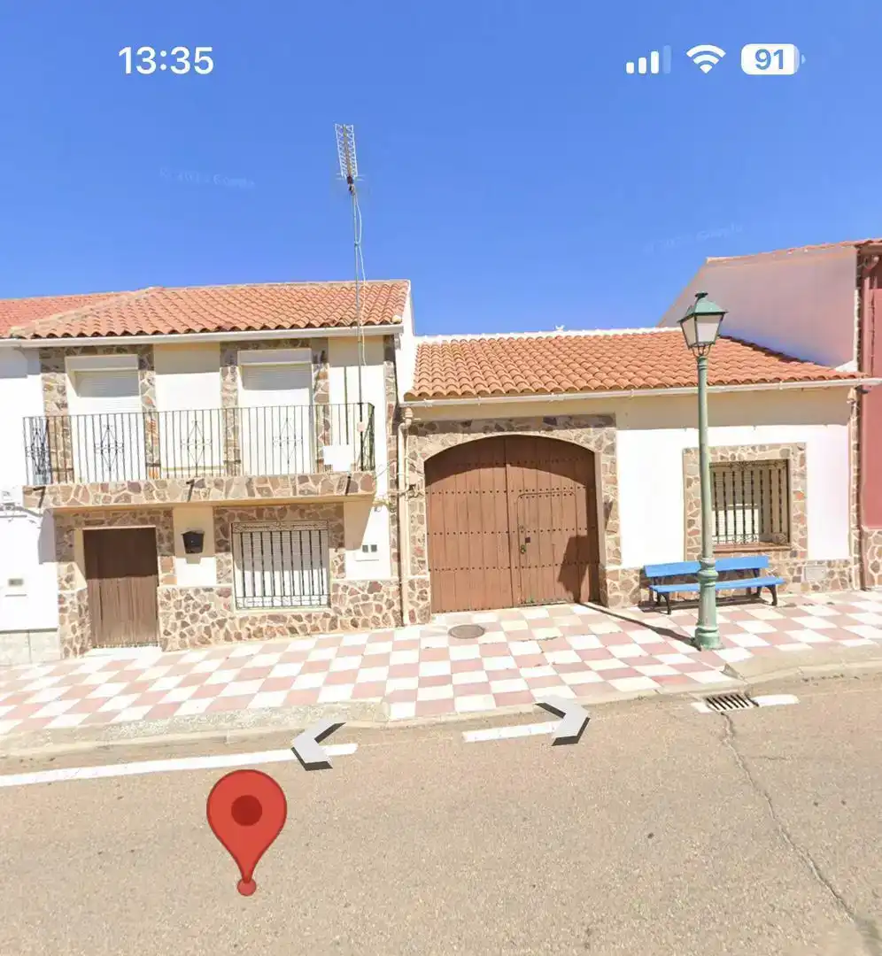 Vista exterior de Piso en venta en Sevilleja de la Jara con Jardín privado, Parquet y Trastero