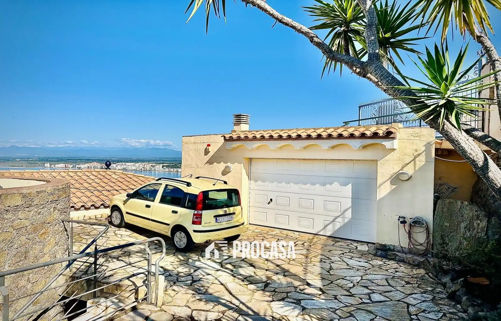 Vista exterior de Casa o xalet en venda en Roses amb Aire condicionat, Calefacció i Traster