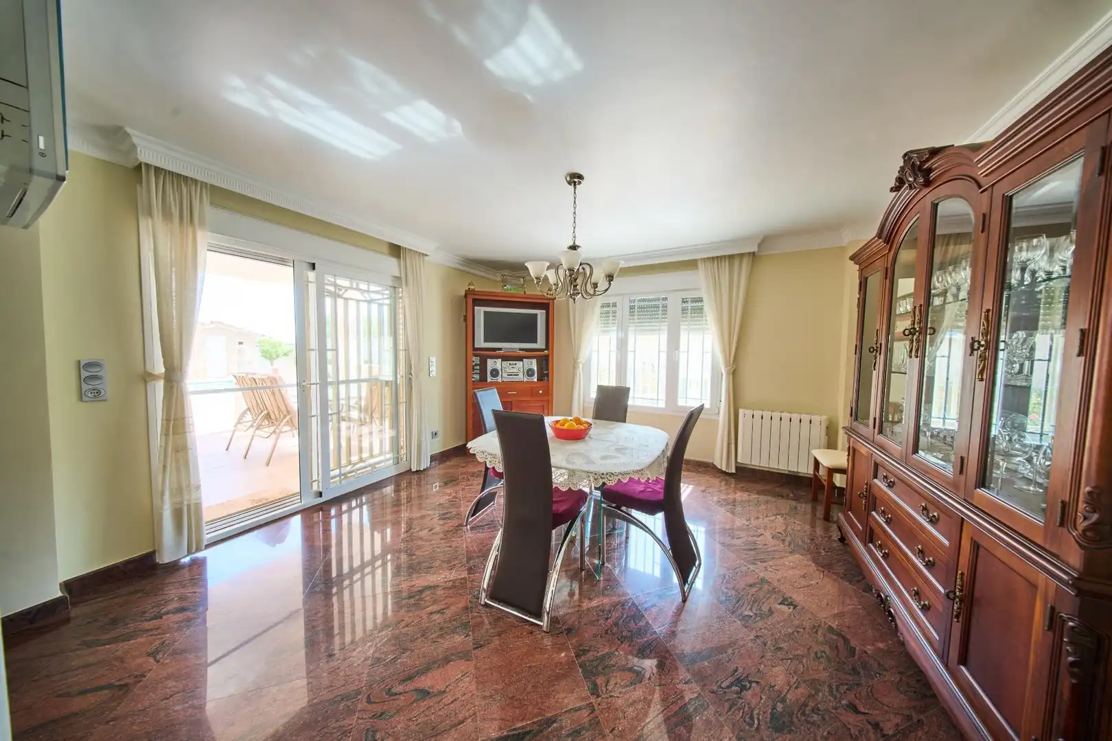 Comedor de Casa o chalet en venta en Dílar con Aire acondicionado, Calefacción y Jardín privado