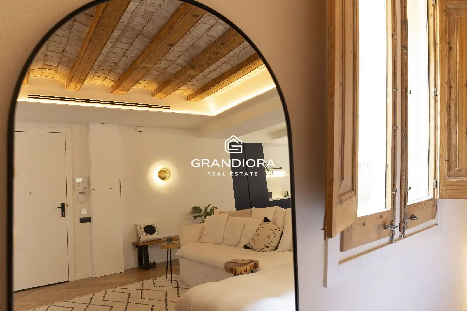 Living room of Flat for rent in Barcelona  with Air Conditioner