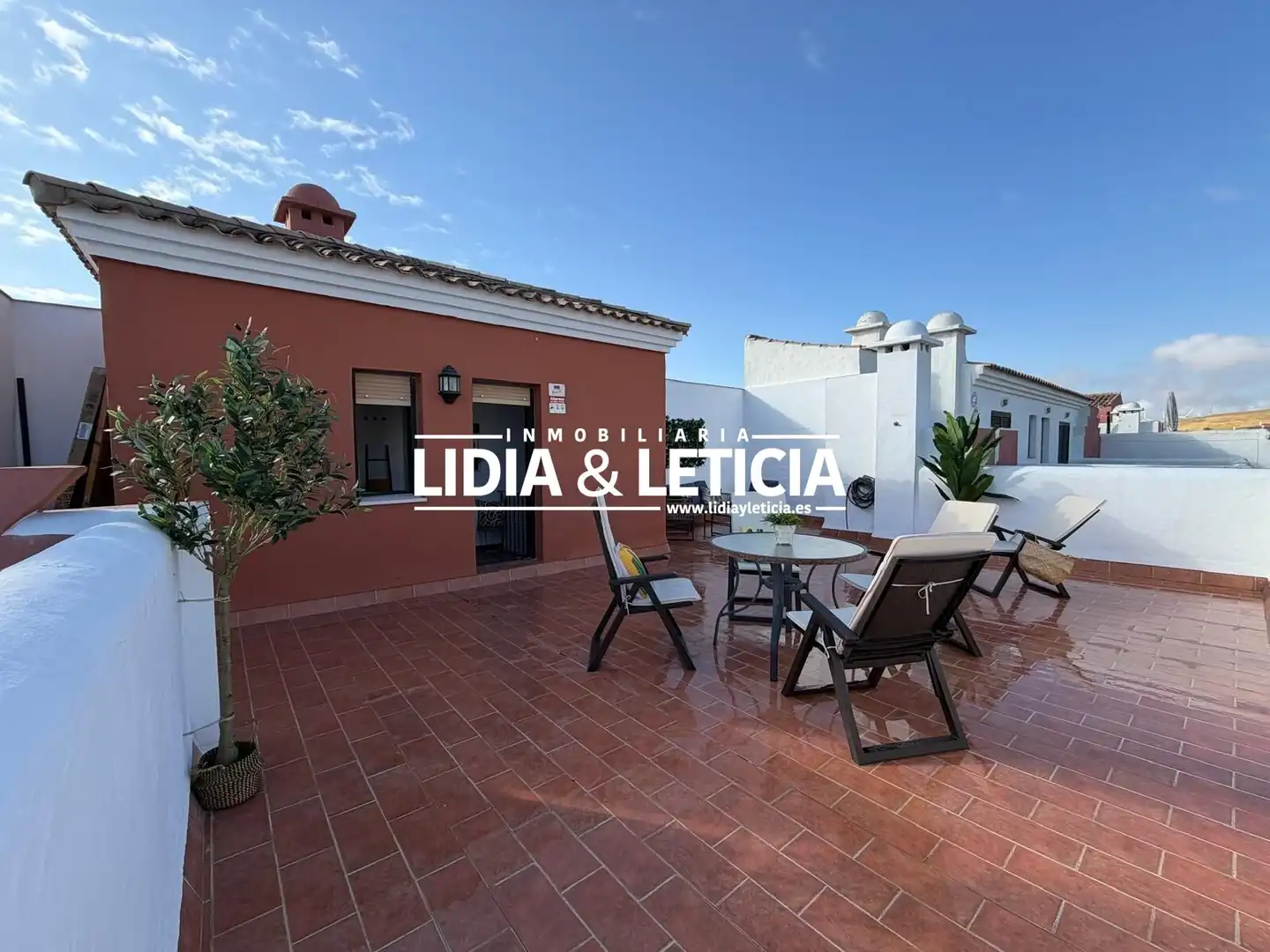 Terrasse von Dachboden zum Verkauf in Zahara de los Atunes mit Privatgarten, Terrasse und Abstellraum