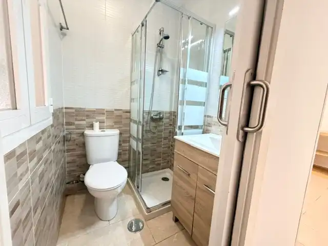 Baño de Piso en venta en Madrid con Aire acondicionado, Calefacción y Terraza