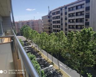 Vista exterior de Pis de lloguer en Salamanca Capital amb Calefacció, Terrassa i Moblat