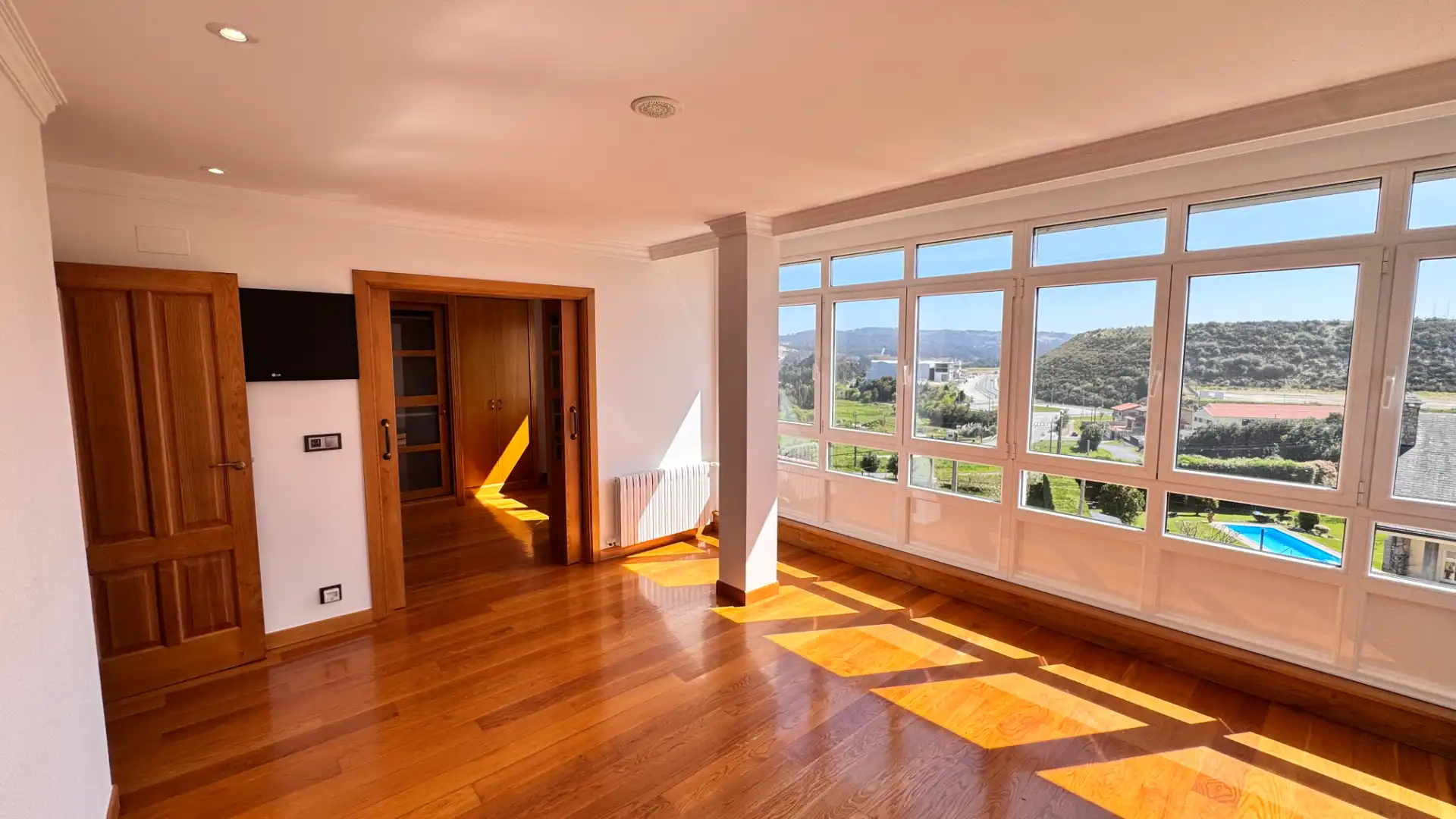 Living room of Houses for sale in Arteixo  with Heating, Private garden and Terrace