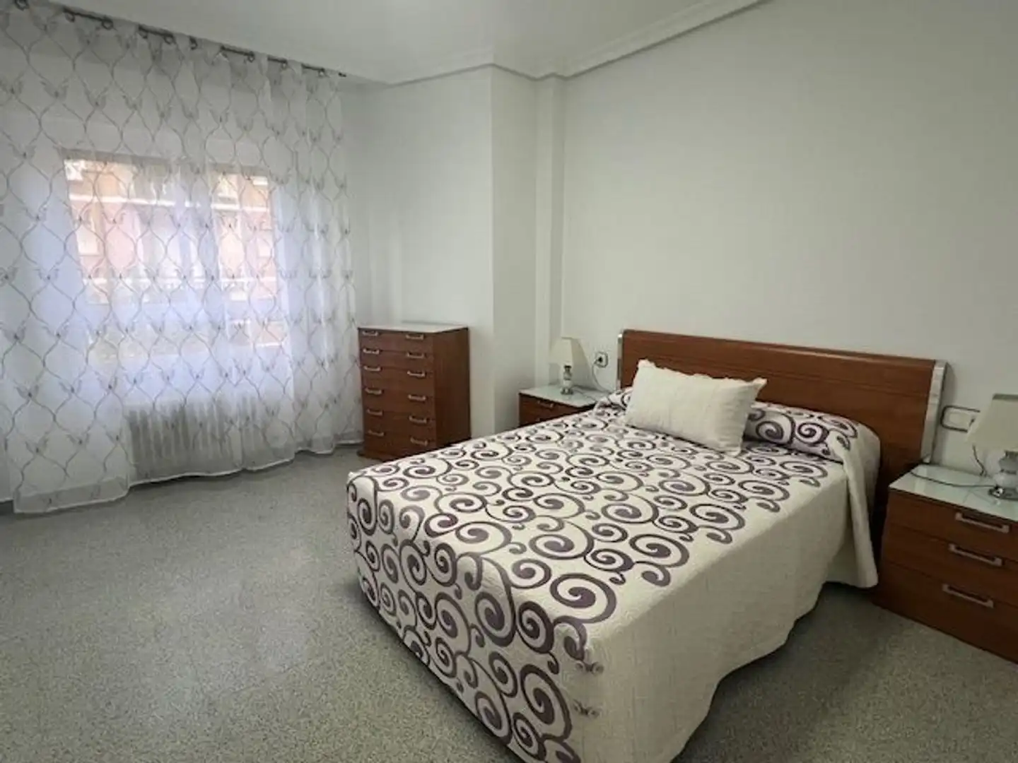 Flat with lift to rent in Avenida Primero de Mayo 94, imagen 3
