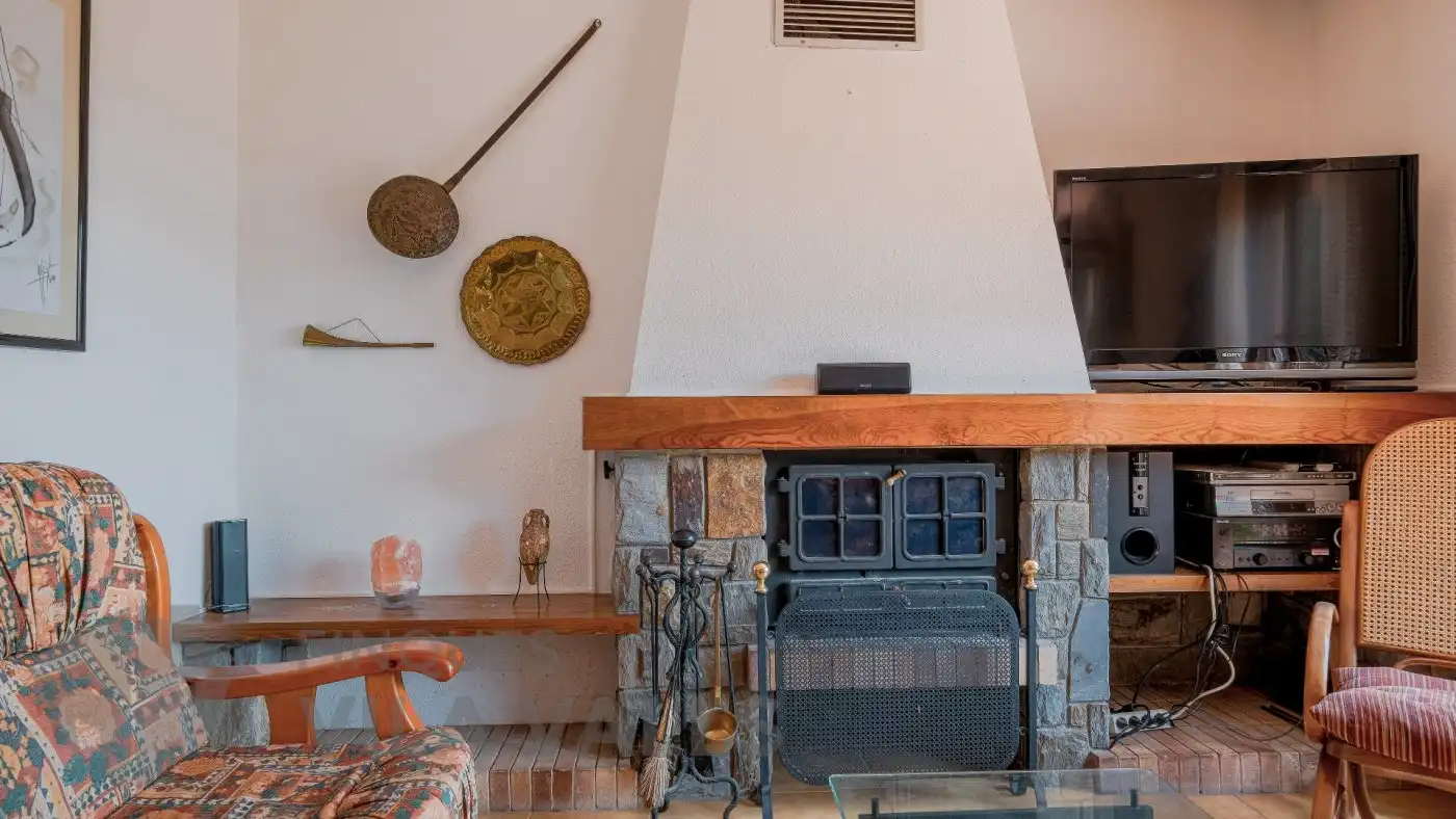 Wohnzimmer von Haus oder Chalet zum Verkauf in Sant Quirze Safaja mit Privatgarten und Balkon