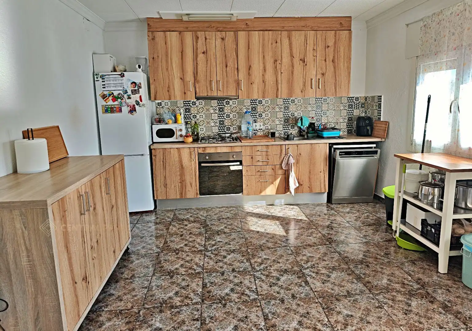 Cuina de Casa o xalet en venda en Pacs del Penedès amb Calefacció, Terrassa i Traster
