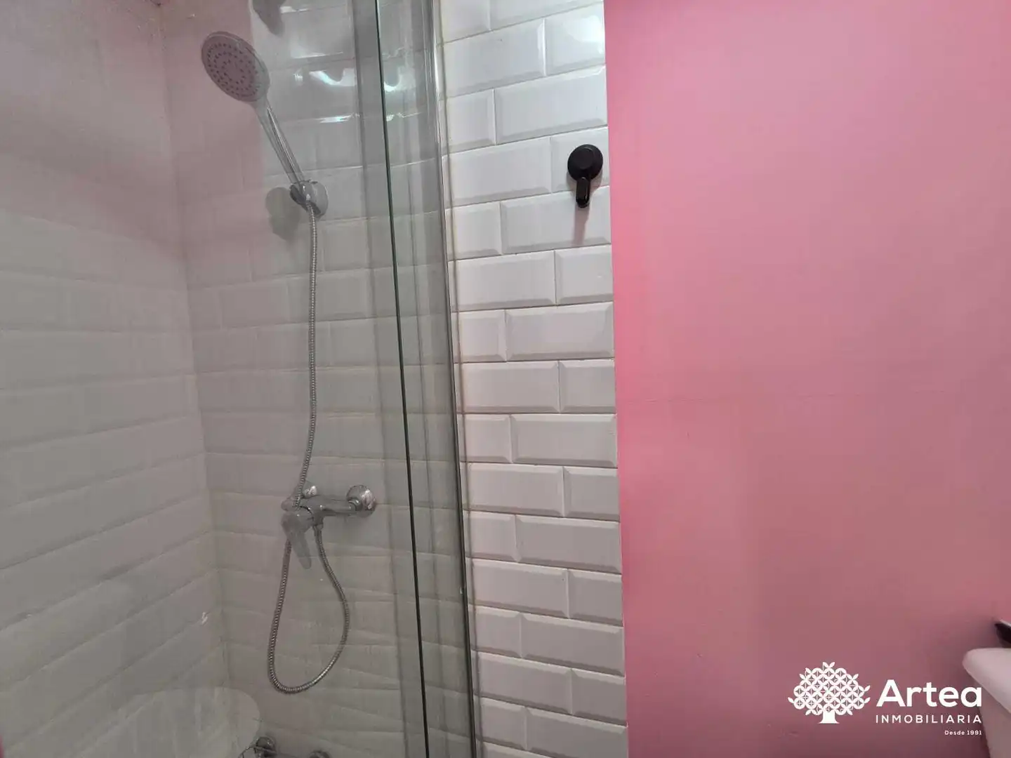 Baño de Piso de alquiler en Bilbao  con Lavadora y Microondas
