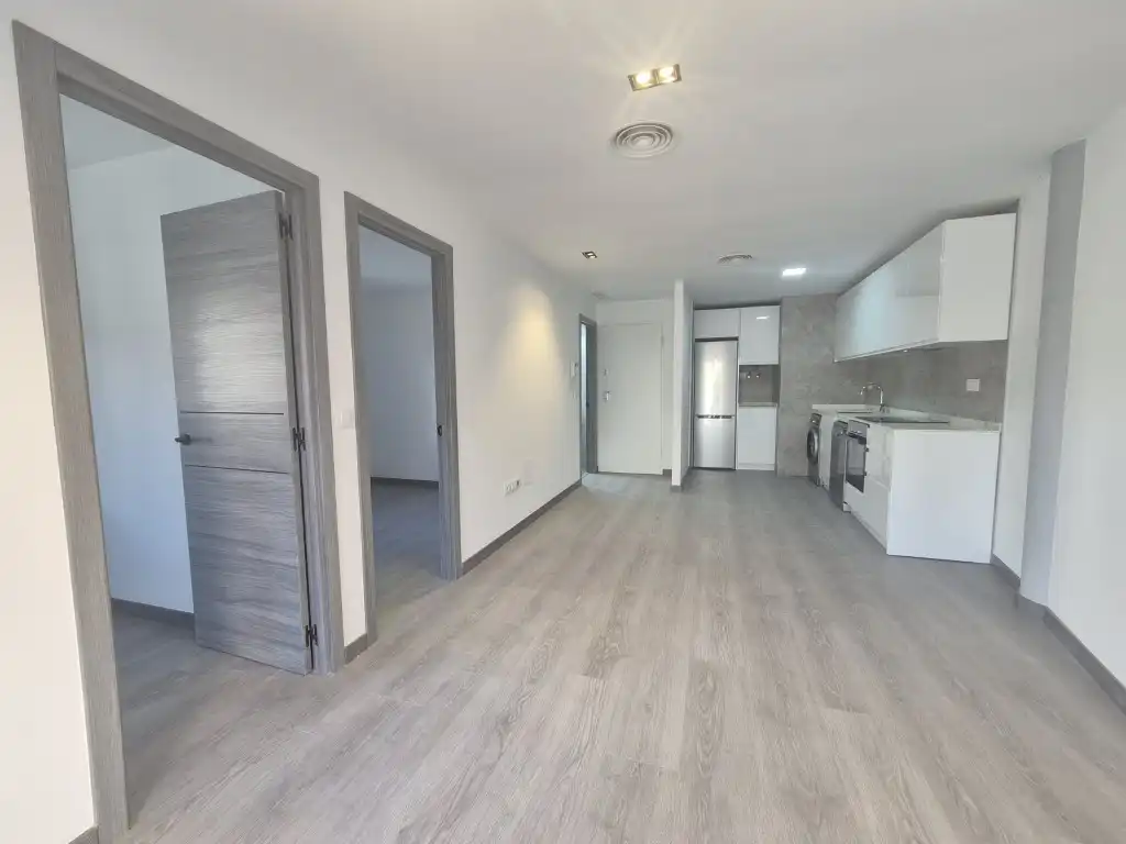 Kitchen of Flat for sale in Zaragoza  with Air Conditioner, Oven and Washing machine