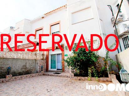 Exterior view of Single-family semi-detached for sale in Ajofrín  with Air Conditioner, Heating and Terrace