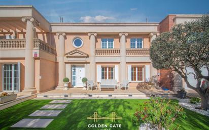 Jardí de Casa o xalet en venda en Premià de Mar amb Aire condicionat, Terrassa i Piscina