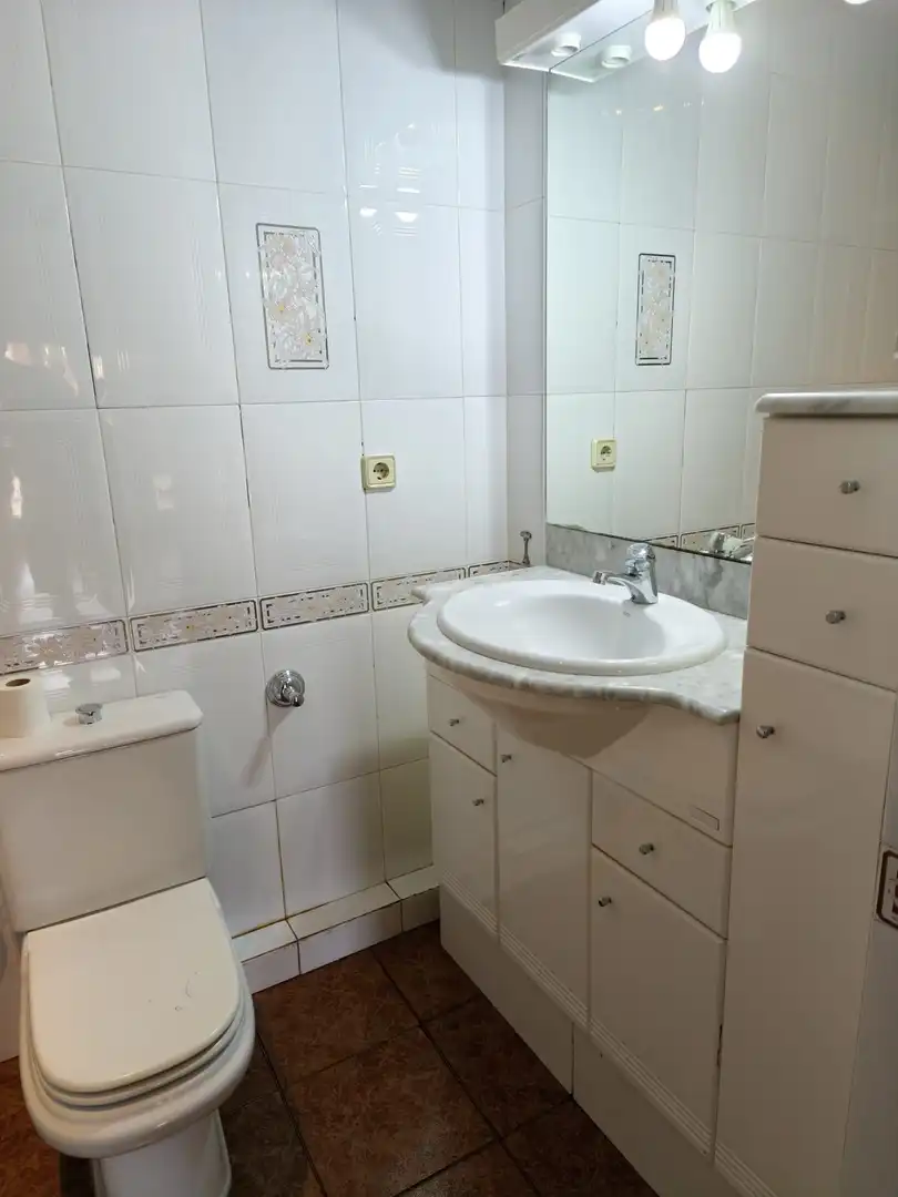 Badezimmer von Wohnung zum Verkauf in Anglès mit Klimaanlage, Heizung und Terrasse