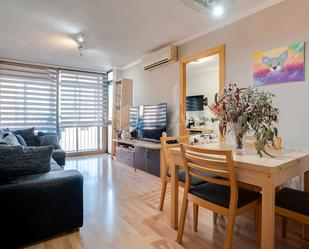 Living room of Flat for sale in  Barcelona Capital  with Heating and Balcony