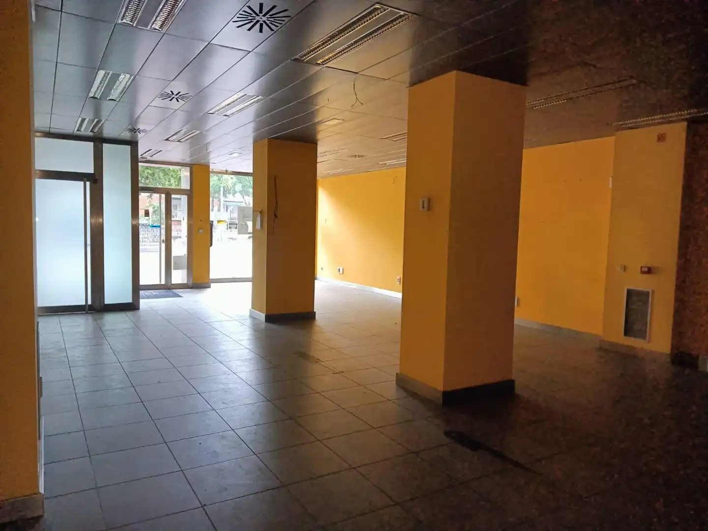 Geschaftsraum zum Verkauf in Avenida Dr. Mendiguchía Carriche, San Nicasio