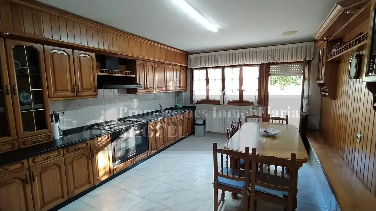 Cocina de Casa o chalet en venta en Verín con Jardín privado