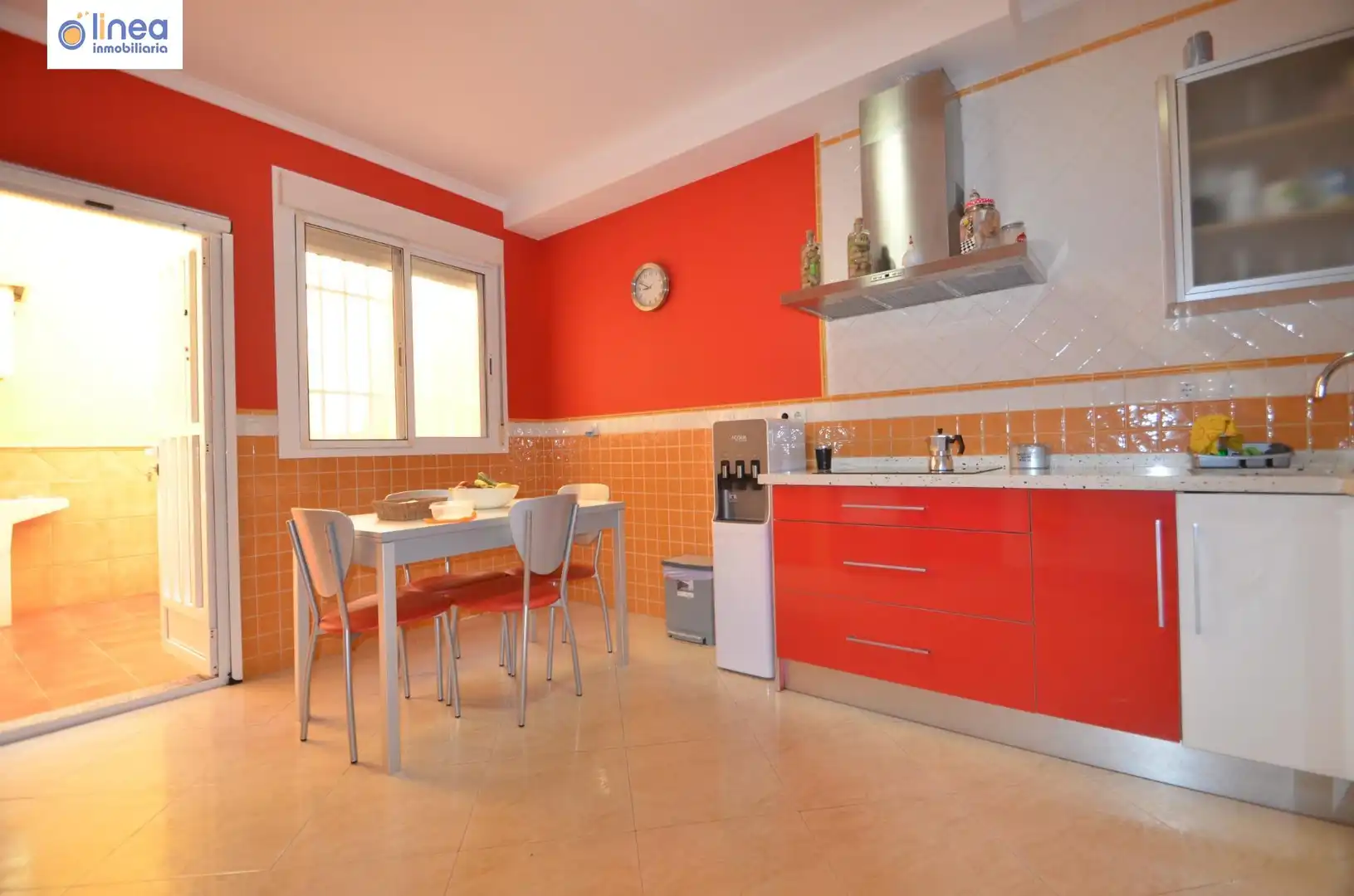Casa adosada en venta en Calle ANGEL CARA, La Mojonera