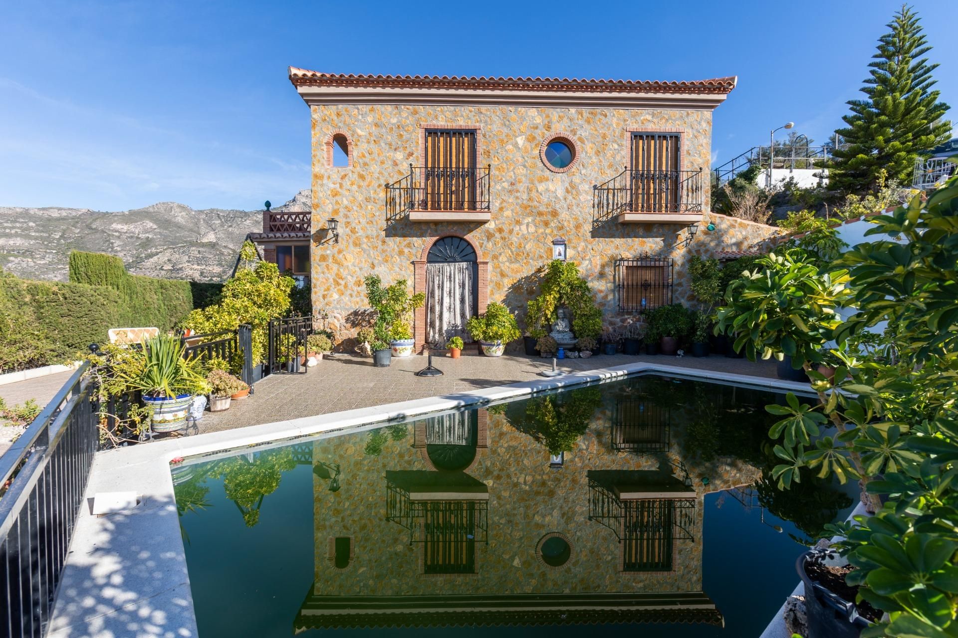 Exterior view of Country house for sale in Jete  with Heating, Private garden and Alarm