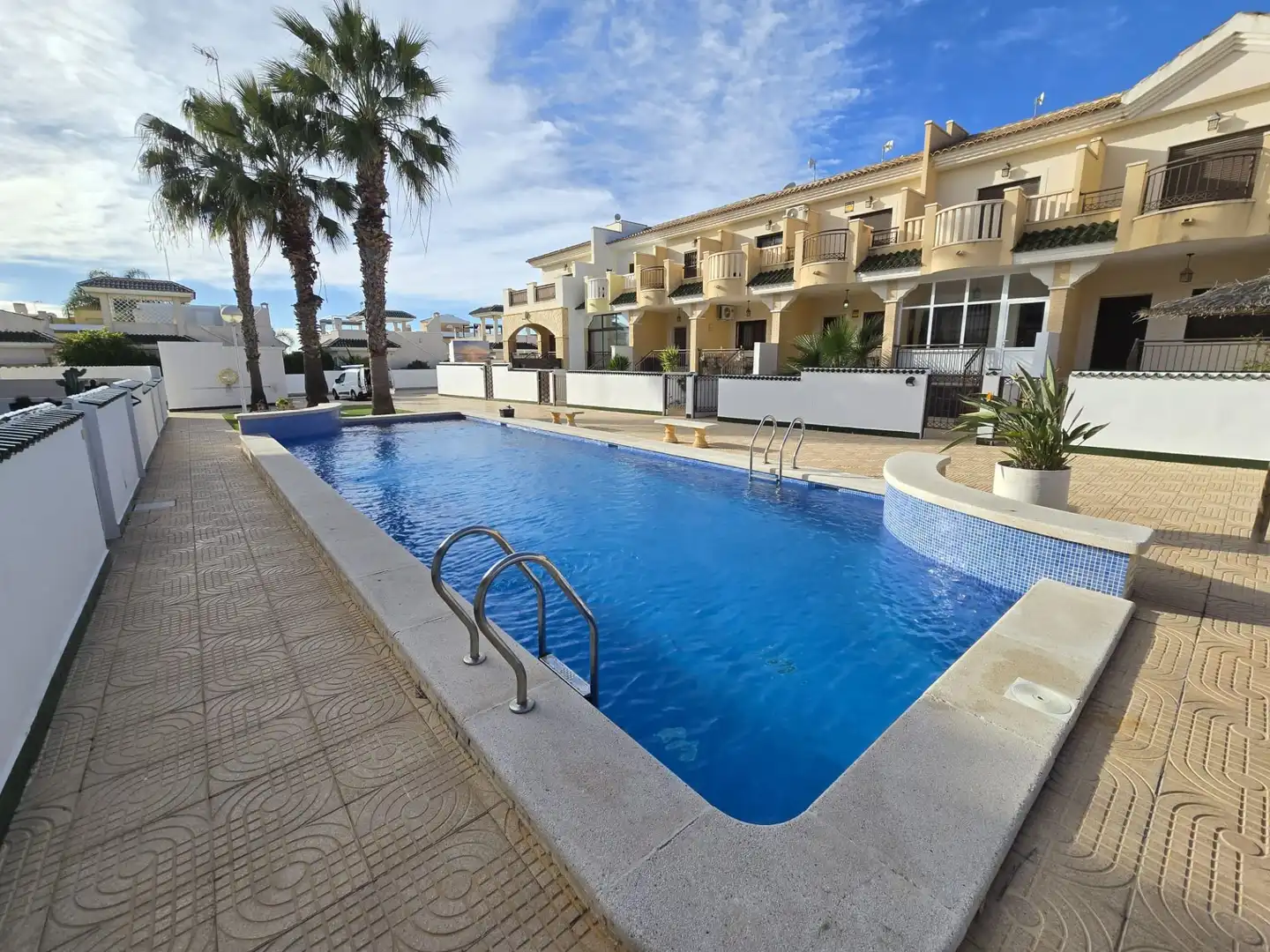 Piscina de Casa adosada en venda en Rojales amb Jardí privat, Traster i Piscina comunitària