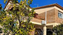 Vista exterior de Casa o xalet en venda en Canet de Mar amb Aire condicionat, Calefacció i Terrassa