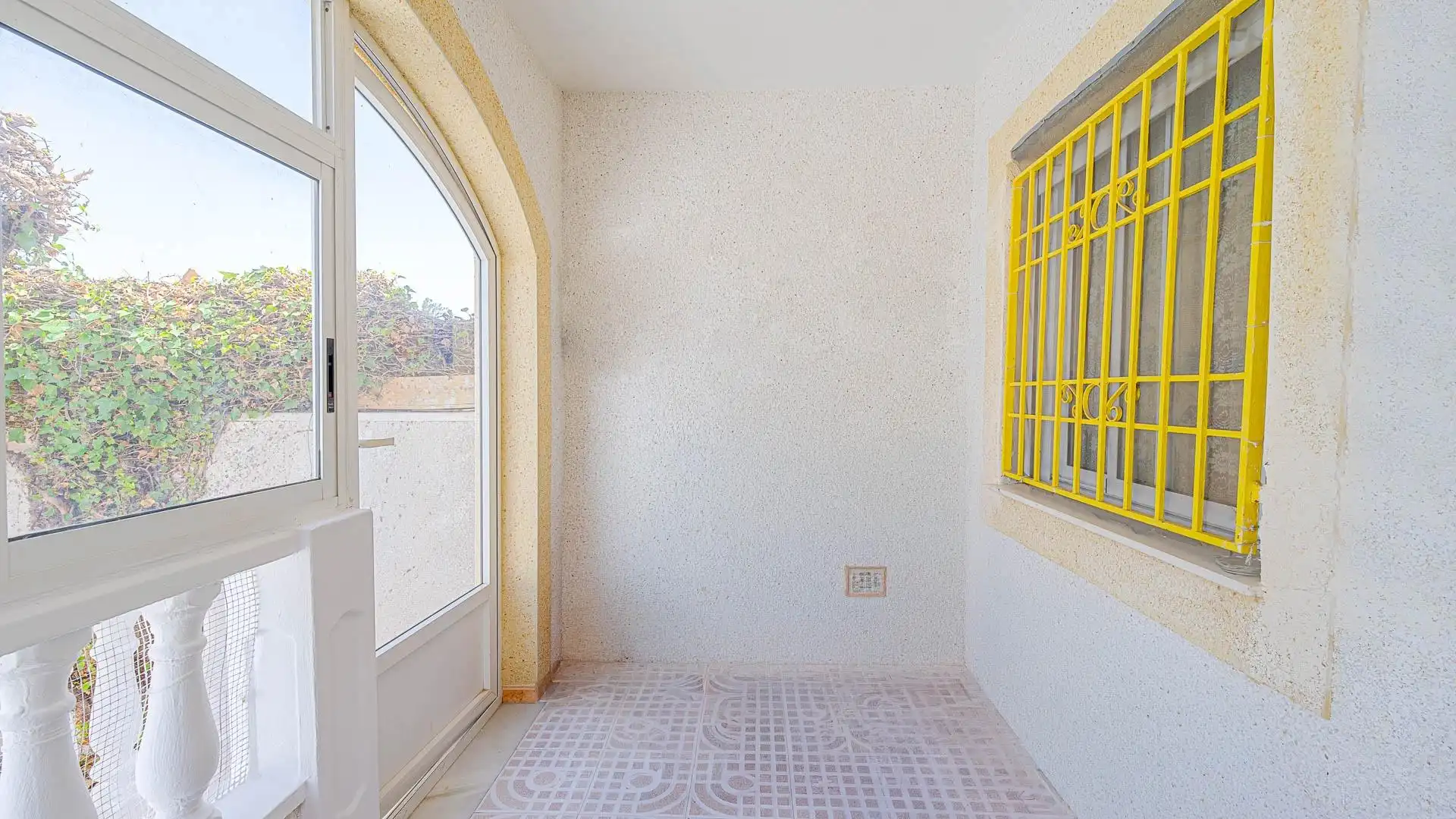 Terrassa de Casa adosada en venda en Torrevieja amb Terrassa, Traster i Moblat