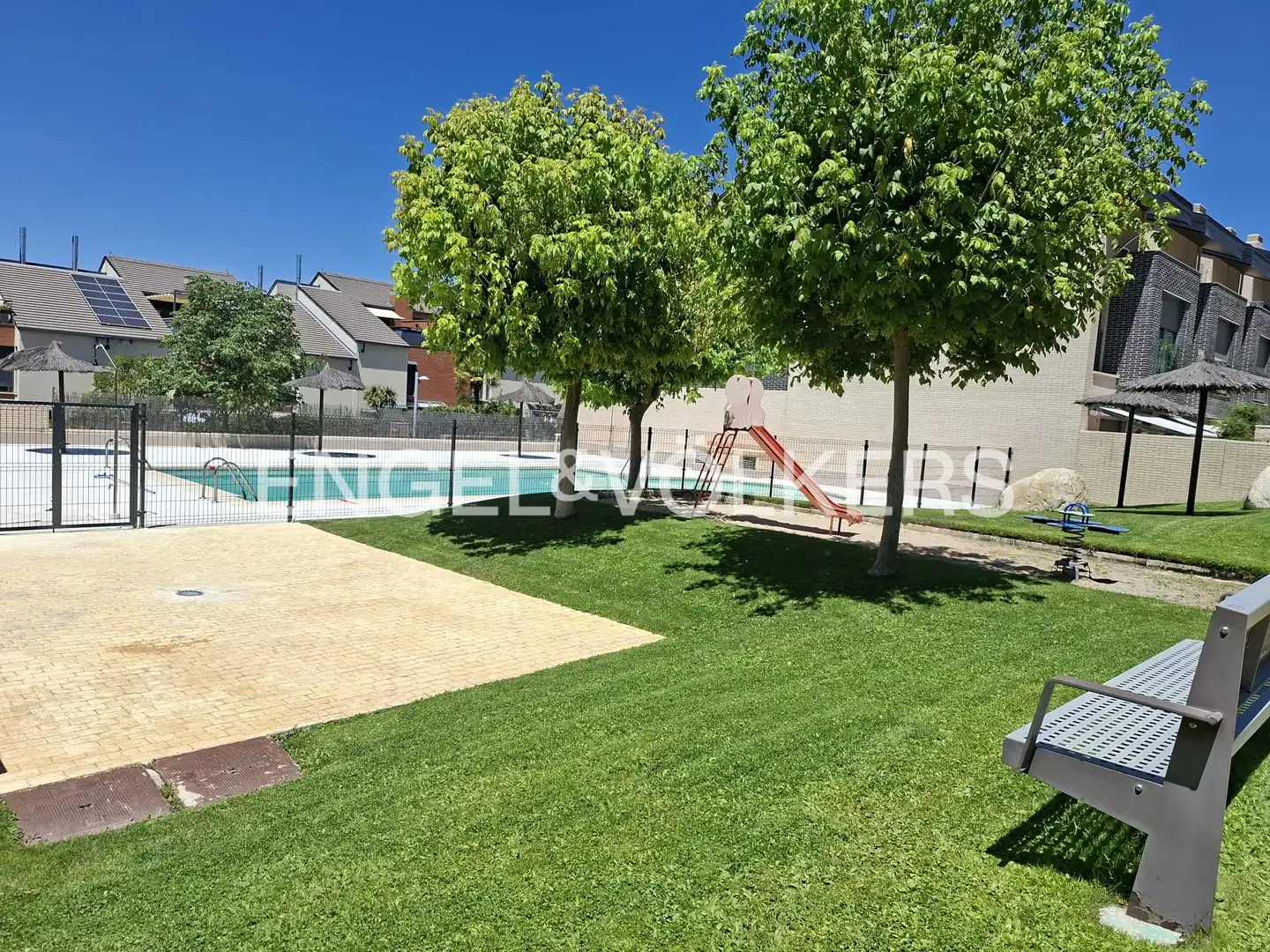 Piscina de Casa o xalet en venda en Torrelodones amb Aire condicionat, Calefacció i Jardí privat