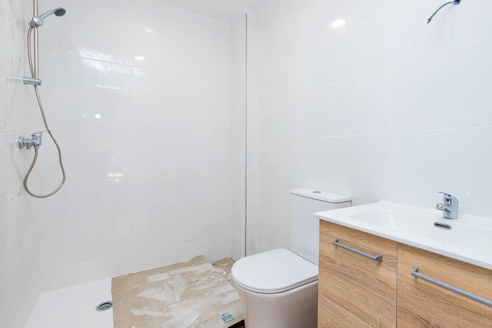 Baño de Estudio en venta en Alcobendas con Calefacción y Amueblado