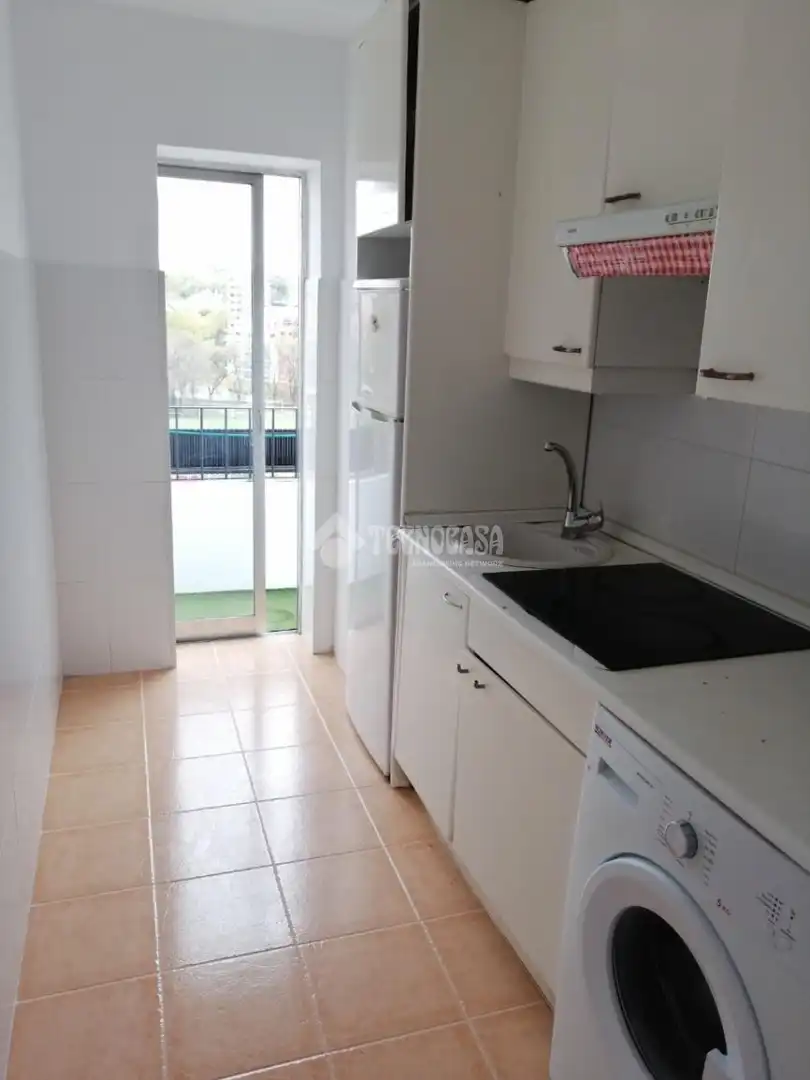 Cocina de Piso de alquiler en Madrid