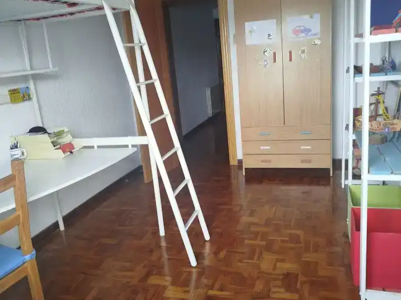 Dormitori de Pis en venda en Zaragoza amb Parquet i Moblat