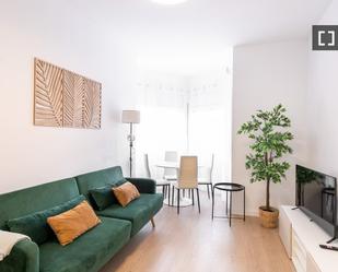 Living room of Flat to rent in  Barcelona Capital  with Air Conditioner, Heating and Furnished